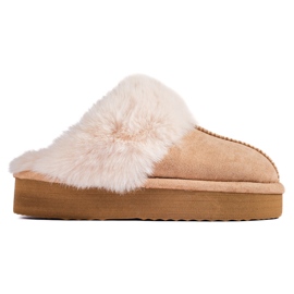 Soffici peluche beige sulla piattaforma Shelovet