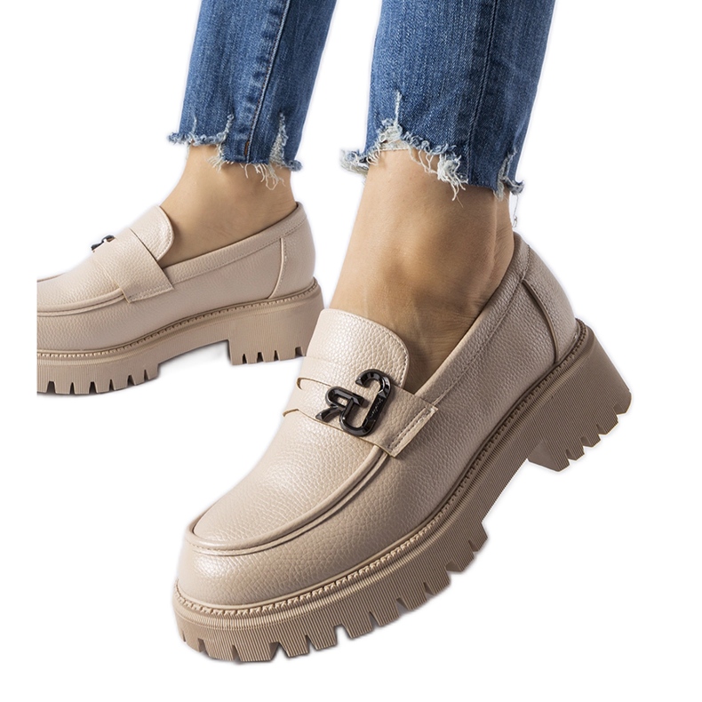 Mocassini classici beige con fibbia