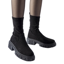Stivaletti slip-on Montefusco in eco-camoscio nero