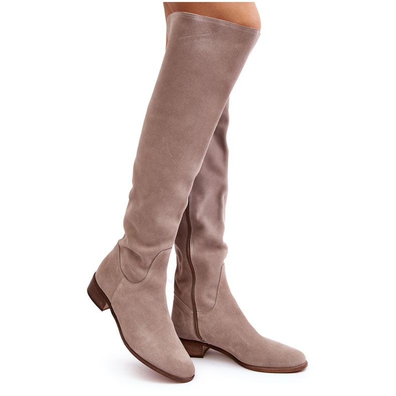 Stivali sopra il ginocchio in pelle scamosciata da donna con tacco piatto, Hewanella beige