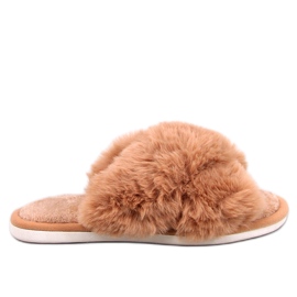 Pantofole Parris Camel in pelliccia con cinturini incrociati marrone