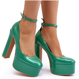 Décolleté laccate su plateau massiccio e tacco a stiletto, Green Ninames verde