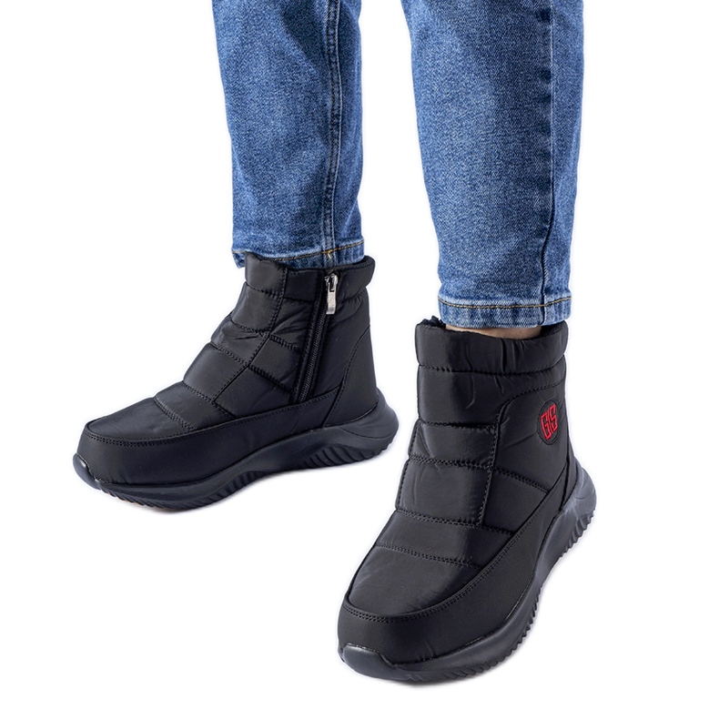 Doposci corti isolati Black Chesnut nero