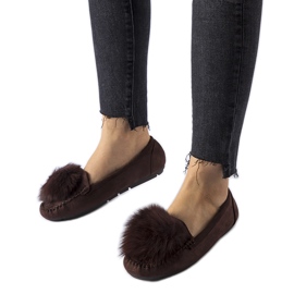 Pantofole isolanti marroni con pompon Marchetti marrone