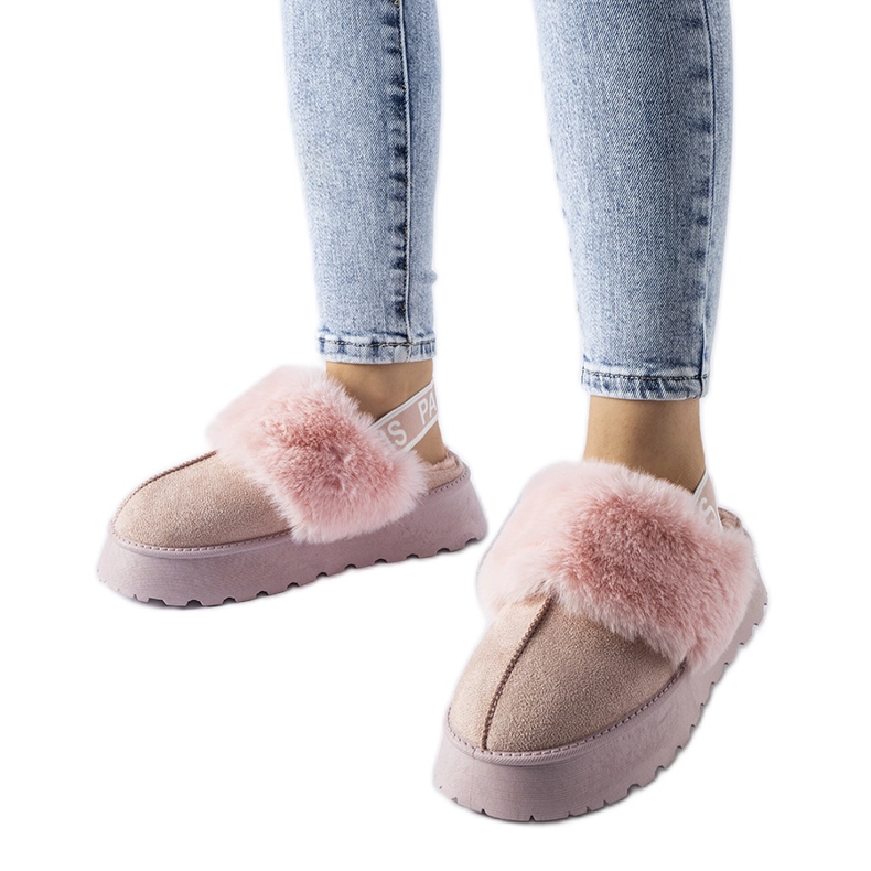 Ciabatte isolanti rosa con elastico e pelliccia di Sangro