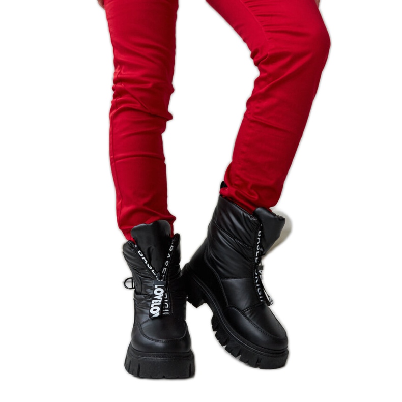 Doposci isolanti neri con scritte Eulalia nero