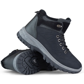 Scarpe invernali isolate, scarpe da trekking per ragazzi, stringate nero