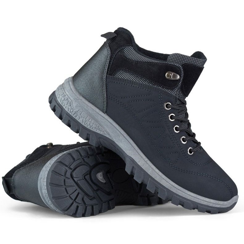 Scarpe invernali isolate, scarpe da trekking per ragazzi, stringate nero