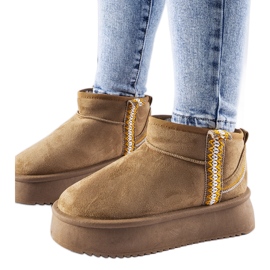 Doposci beige scuro con plateau Scavi