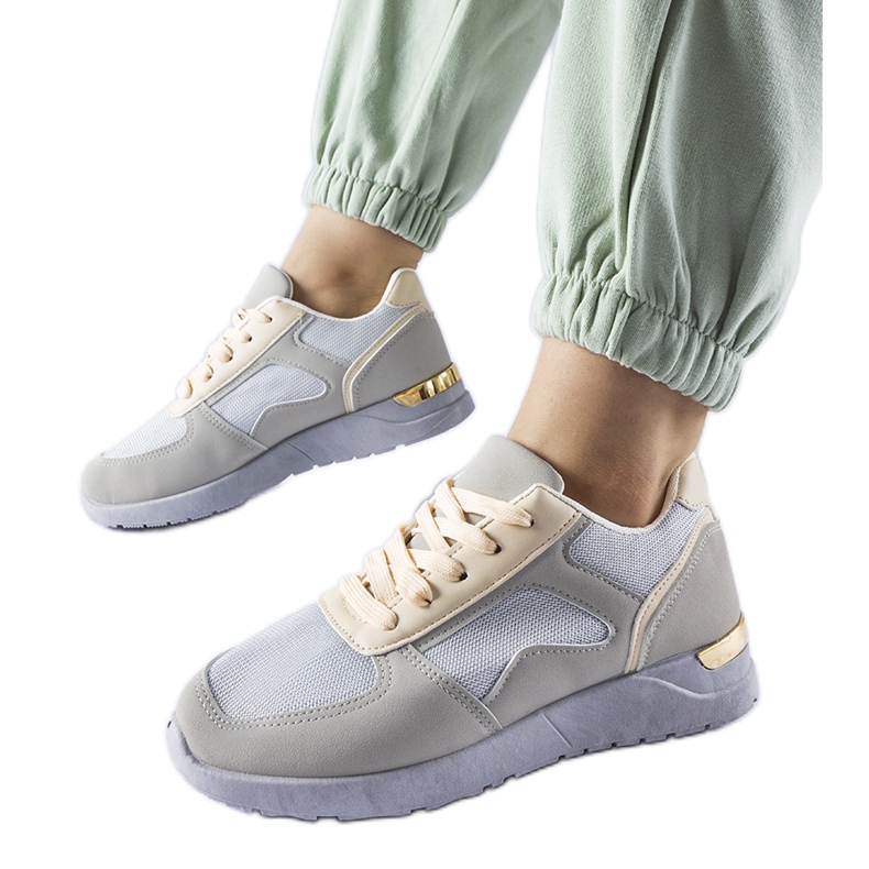 Sneaker grigie realizzate con materiali combinati Gallo grigio