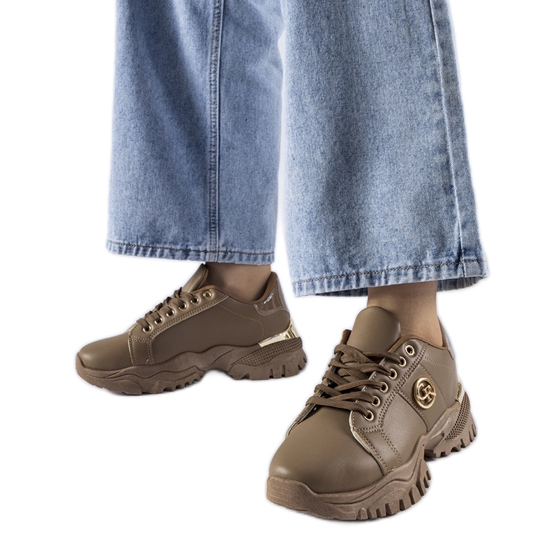 Sneakers marroni con suola massiccia di Arpaia marrone