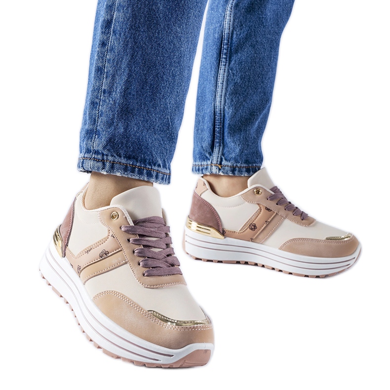 Scarpe provinciali con zeppa rosa e beige