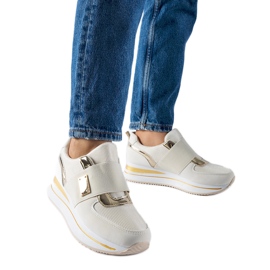 Sneakers slip-on beige con plateau Sages