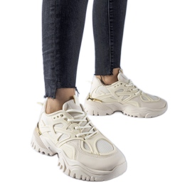 Scarpe da ginnastica sportive beige di Cislago