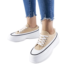 Sneakers beige sulla piattaforma Plesio