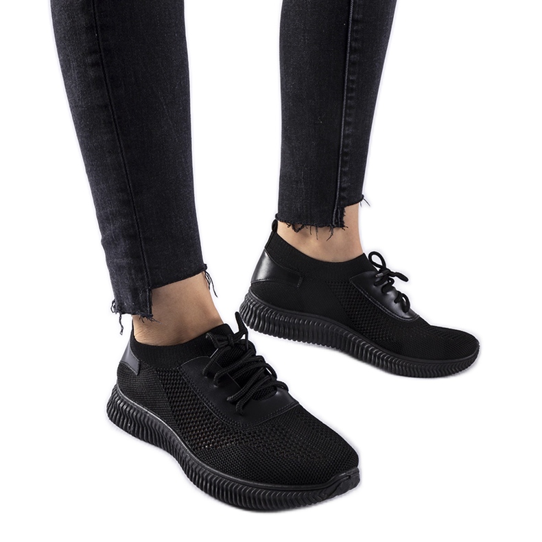 Sneakers Pierantonio traforate nere nero