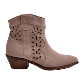Zazoo 2870 Stivali scamosciati traforati con tacco basso, Beige