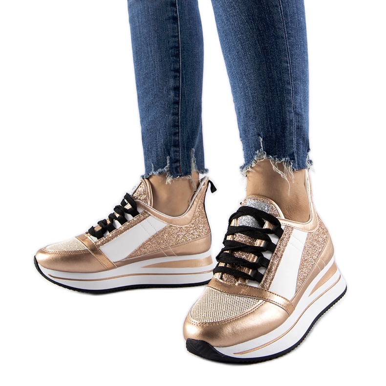 Sneakers glitter oro sulla piattaforma Marcè d'oro