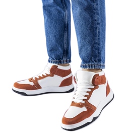 Le sneakers alte bianche e marroni di Elizabeth bianco