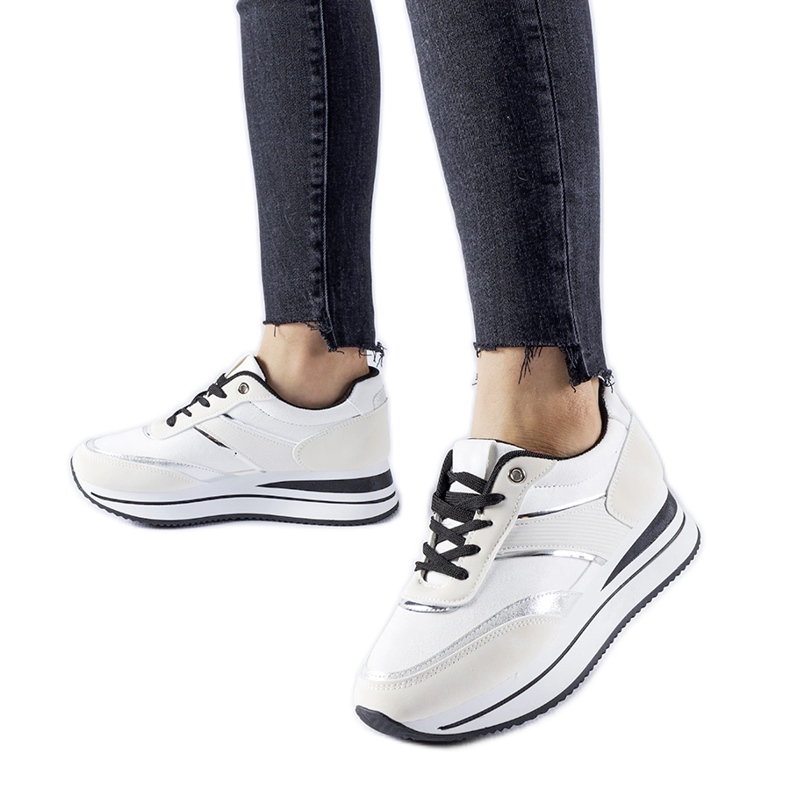 Sneakers bianche sulla piattaforma Nutter beige