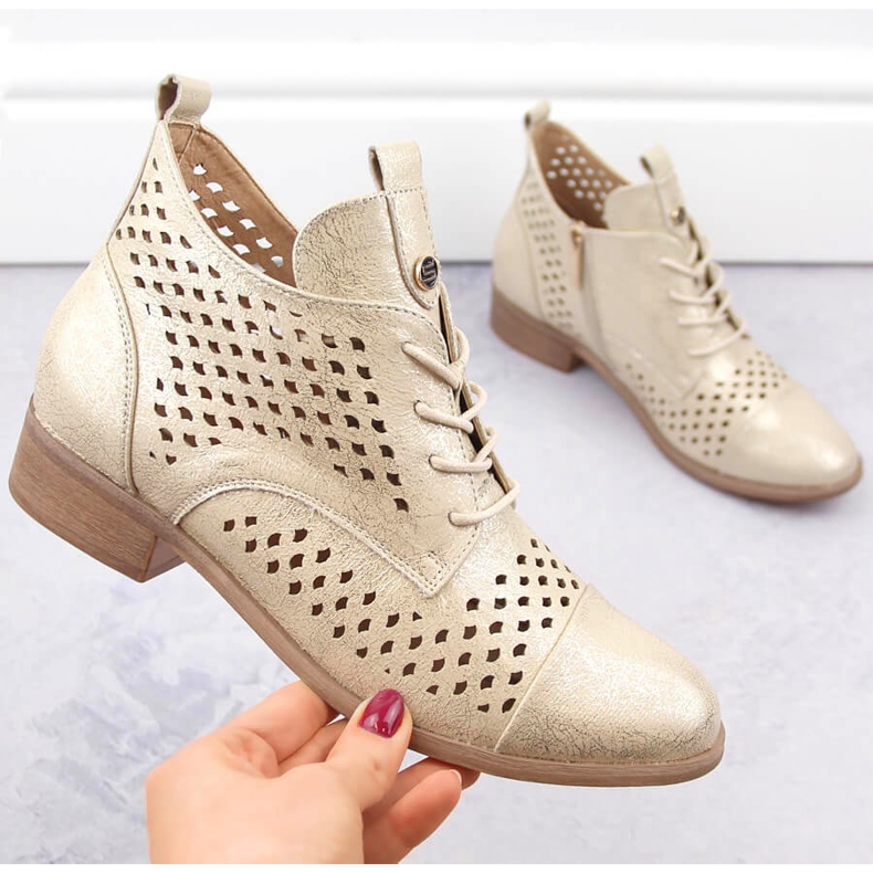 Stivaletti traforati oro da donna Potocki SZ12091 beige