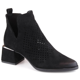 Stivali da donna traforati con tacco in camoscio, nero Potocki SZ12356