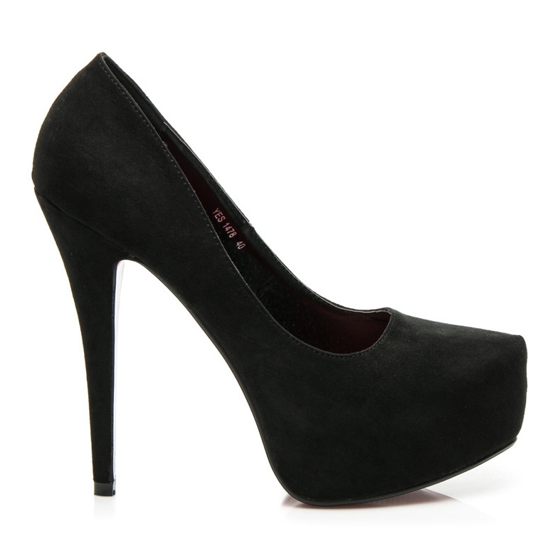 Yes Mile Perni sulla piattaforma nero