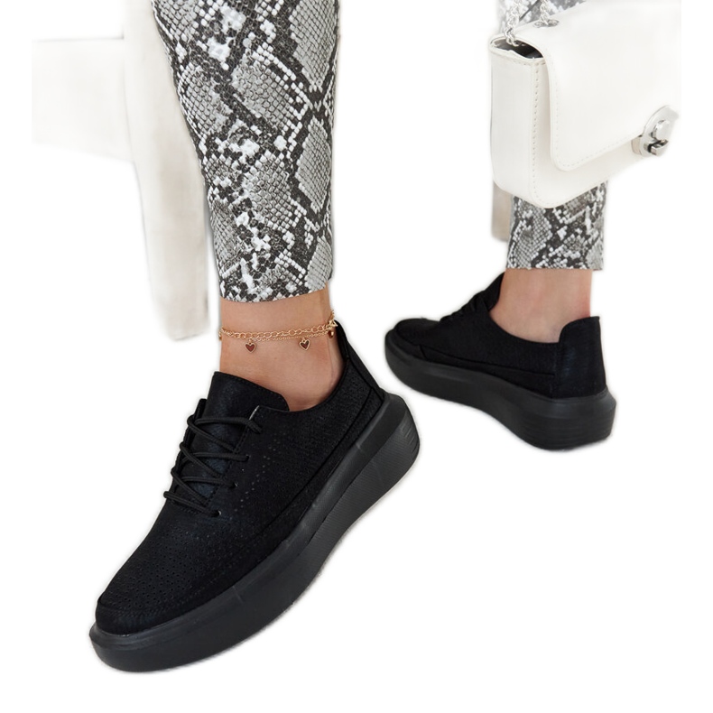 Scarpe da ginnastica nere con plateau Lori nero