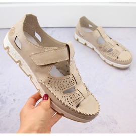 Scarpe da donna in pelle traforata con velcro, beige Rieker 49958-61