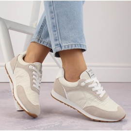 Scarpe sportive da donna stringate in pelle, beige Vinceza 72301