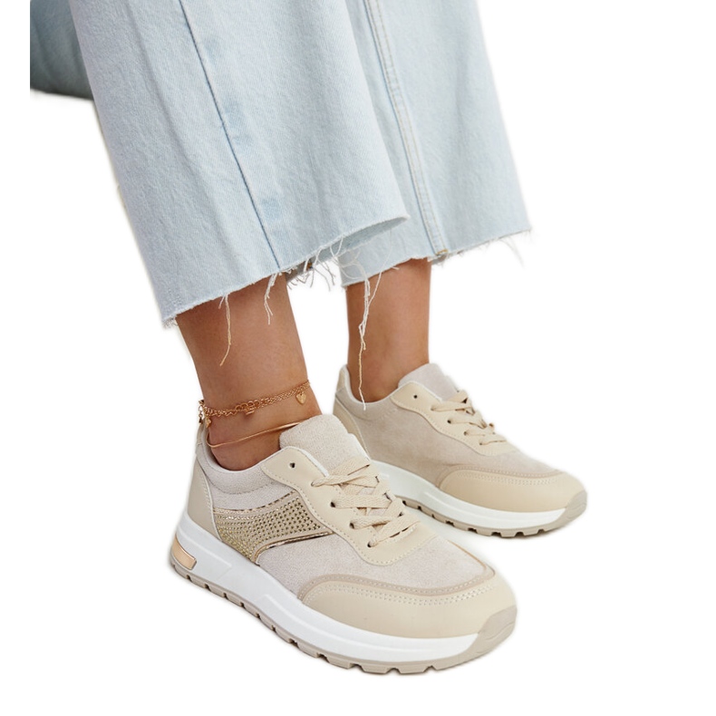 Scarpe da ginnastica beige sulla piattaforma Lubna