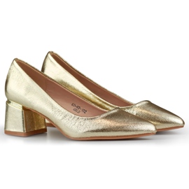 Décolleté dorate con tacco basso, eleganti scarpe dorate da donna d'oro