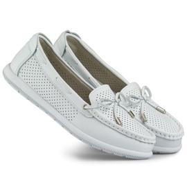 Mocassini traforati da donna realizzati in pelle naturale, scarpe in pelle traforata bianca bianco