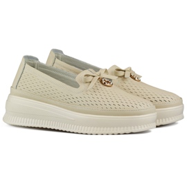 Scarpe traforate in pelle da donna, comodi mocassini realizzati in pelle naturale beige