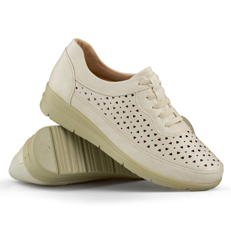 Comode scarpe da donna con elastico beige