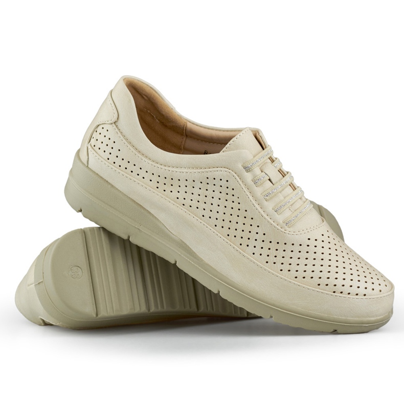 Comode scarpe da donna beige con elastico