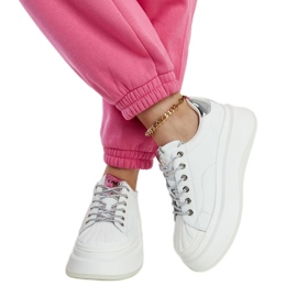 Sneakers bianche sulla piattaforma GOE NN2N4033 bianco