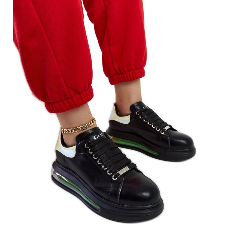 Sneakers nere sulla piattaforma GOE NN2N4030 nero