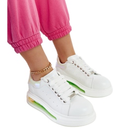Sneakers bianche sulla piattaforma GOE NN2N4029 bianco