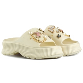 Infradito da donna in gomma beige con decorazioni