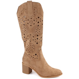 M. DASZYŃSKI Stivali traforati da donna in pelle scamosciata con tacco alto, beige M.Daszyński MR2337-7
