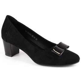 Scarpe da donna con tacco traforate in camoscio, nero Vinceza 58255