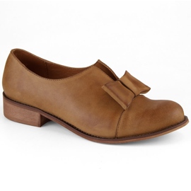Scarpe slip-on da donna in pelle marrone di Dolce Pietro