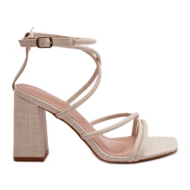 Sandali Herfiana color nude con tacco alto e cinturini beige