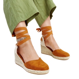 Espadrillas stringate marroni con zeppa Blagica marrone
