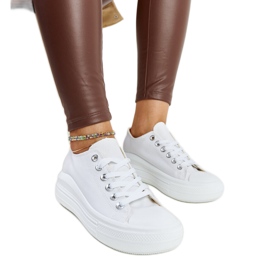 Scarpe da ginnastica bianche su una spessa piattaforma Zlata bianco