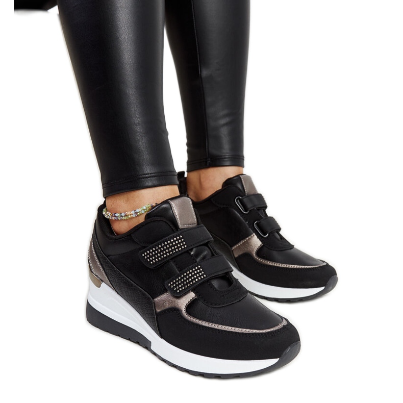 Sneakers nere con zeppa decorate con strass Asmeret nero