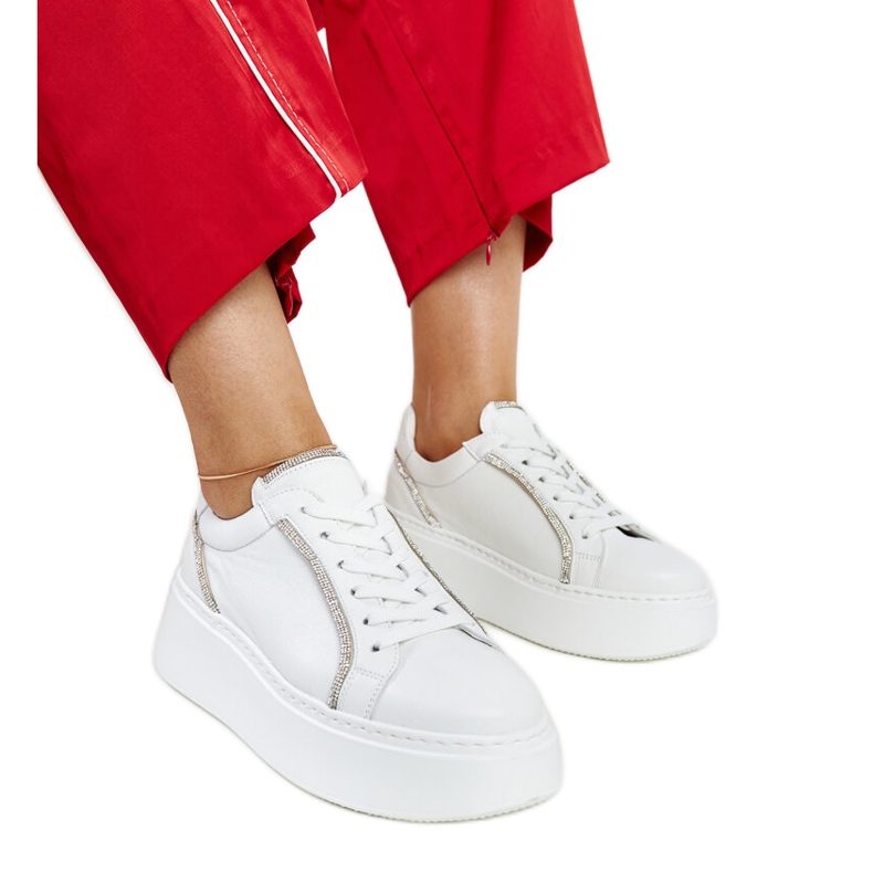 Sneakers Karino in pelle bianca con strass