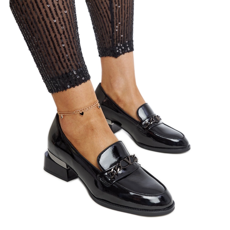 Scarpe in vernice nera di Vinceza nero