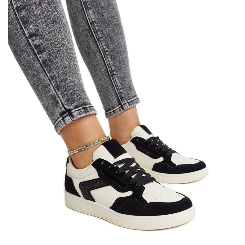 Sneakers Juwan bianche e nere con glitter nero